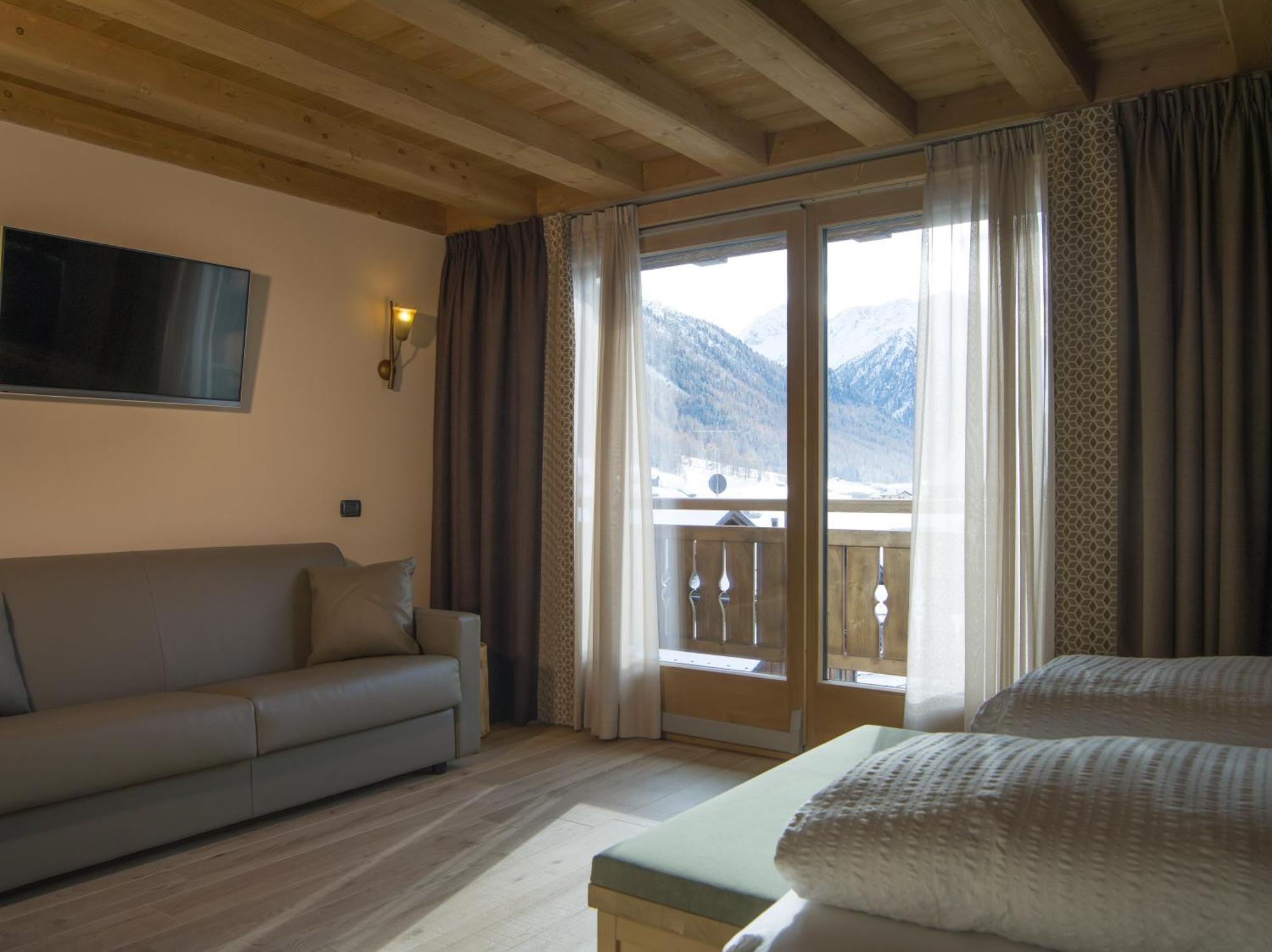 Hotel Amerikan 4*