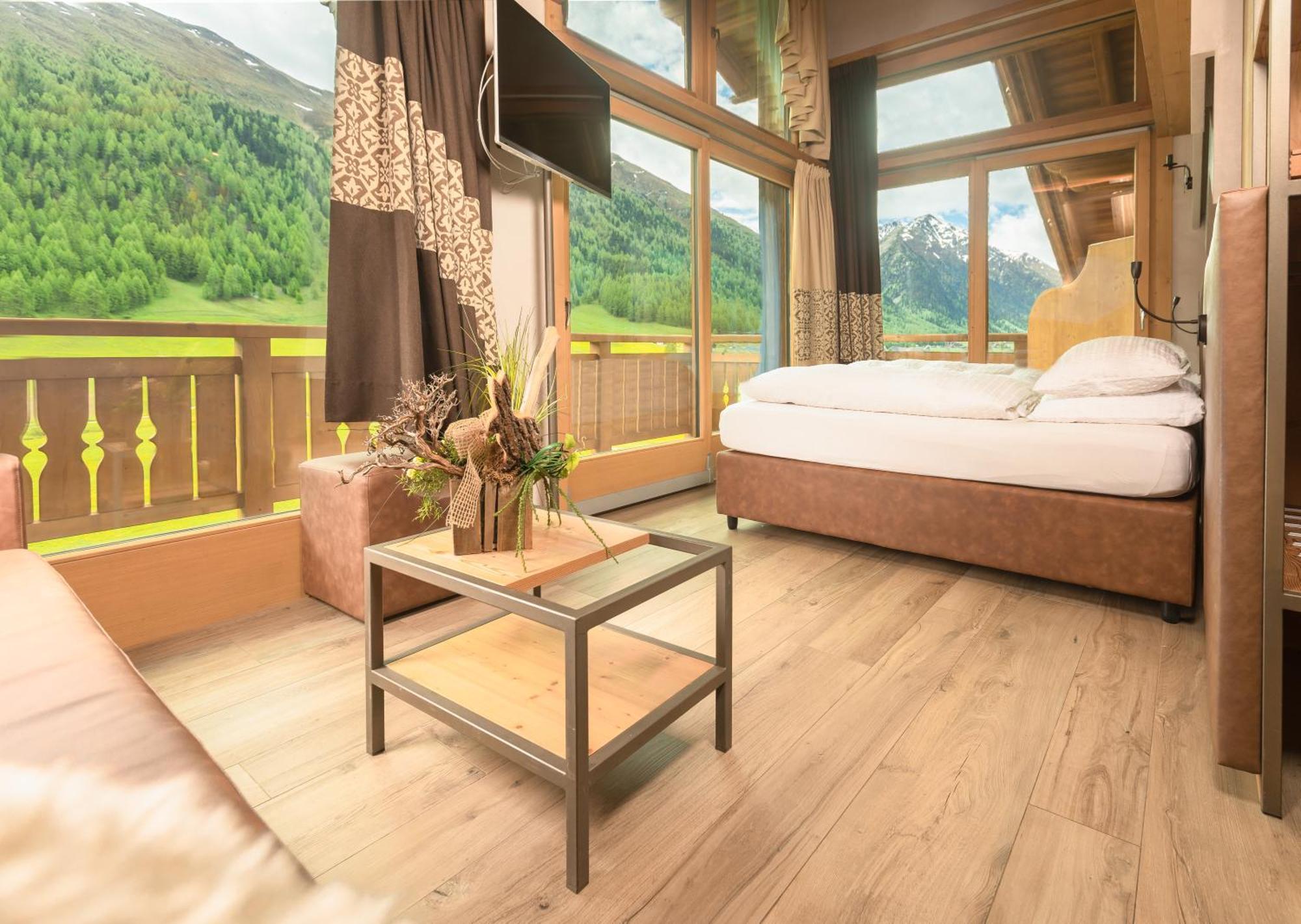 Amerikan Hotel 4*
