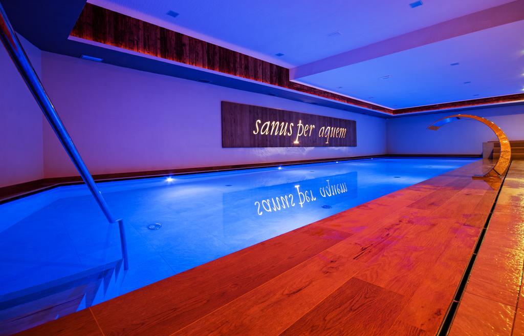 Amerikan Hotel 4*