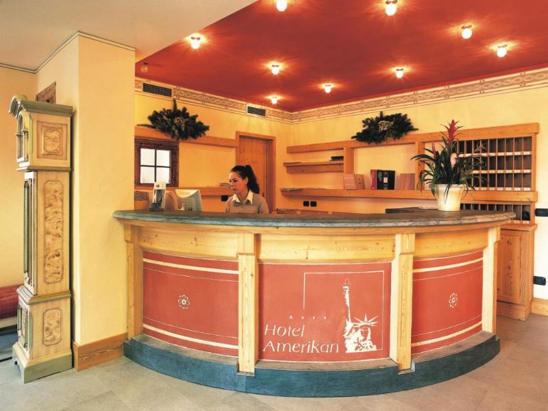 Amerikan Hotel 4*