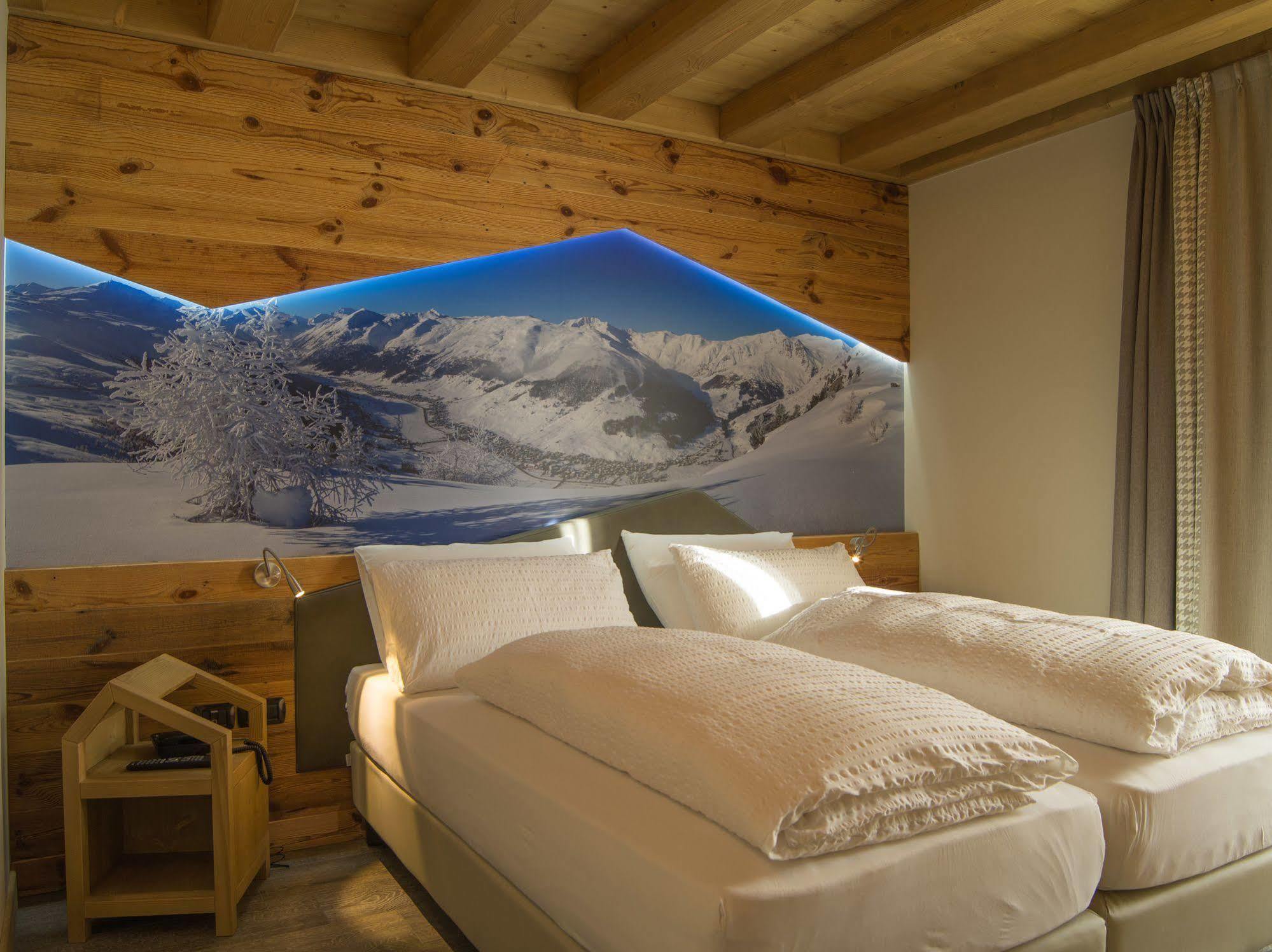 Amerikan Hotel 4*