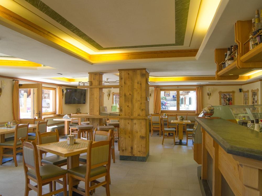 Amerikan Hotel 4*